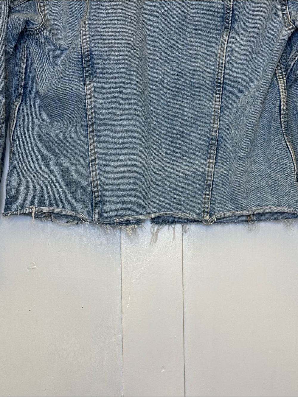 Old Navy Trucker Medium Wash Blue Denim Jacket - Women's Jean Jacket Sz S EUC - Picture 8 of 16